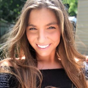 Meet your Posher, Anna